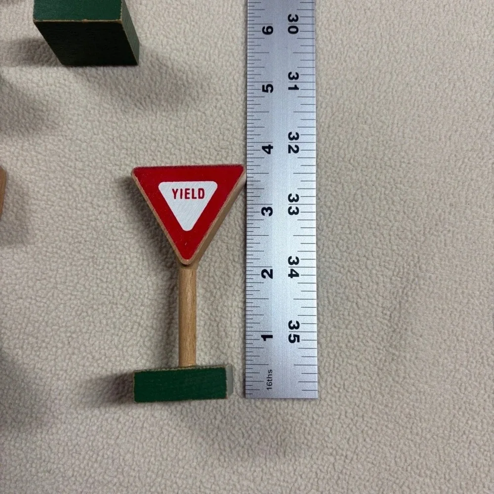 Wooden‎ Toy Street Signs Creative Minds Traffic Set 5pc Wooden Pretend Play